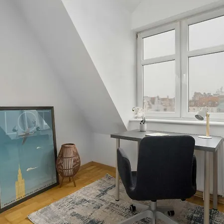 Daire Charming In A Perfect Location Suitable For 4 People By Renters Poznan