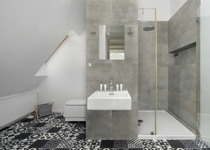 Daire Charming In A Perfect Location Suitable For 4 People By Renters Poznan