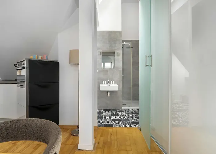 Charming In A Perfect Location Suitable For 4 People By Renters Daire *